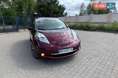 Хэтчбек Nissan Leaf 2016 в Одессе