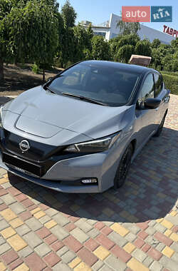 Хетчбек Nissan Leaf 2022 в Одесі