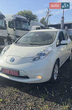Хэтчбек Nissan Leaf 2011 в Владимире