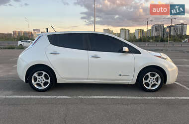 Хетчбек Nissan Leaf 2013 в Києві