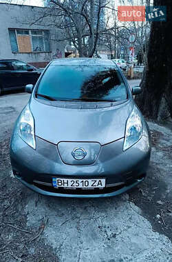 Хэтчбек Nissan Leaf 2014 в Одессе