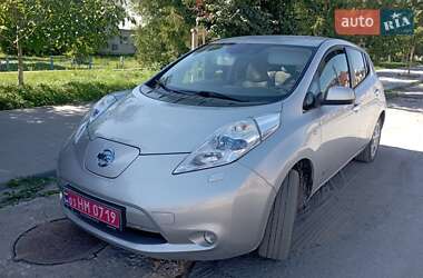 Хетчбек Nissan Leaf 2013 в Почаєві