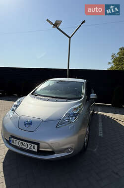 Хэтчбек Nissan Leaf 2012 в Ивано-Франковске