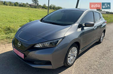 Хетчбек Nissan Leaf 2023 в Івано-Франківську