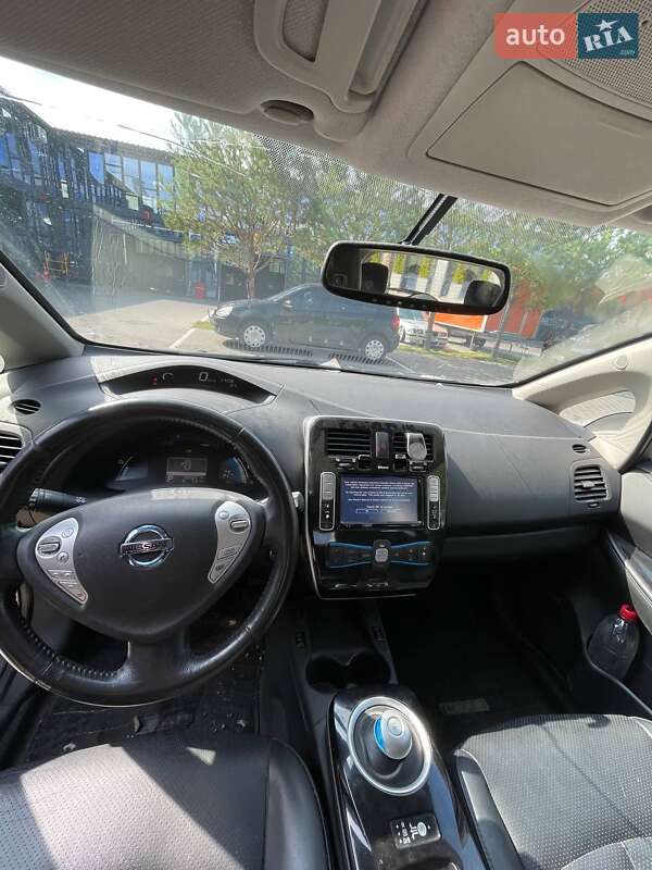 Хэтчбек Nissan Leaf 2014 в Ровно фото 8 Хэтчбек Nissan Leaf 2014 в Ровно