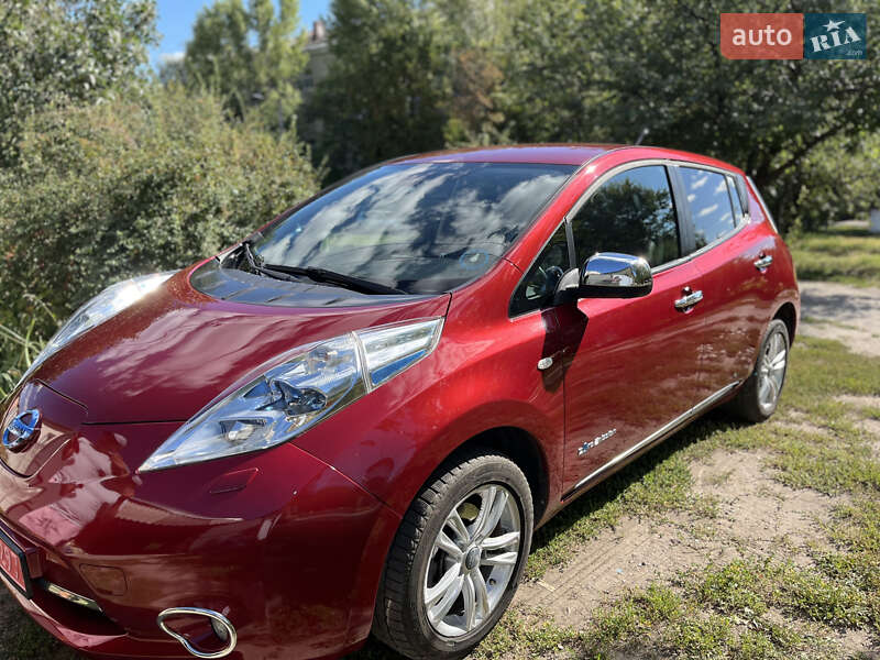 Nissan Leaf 2014