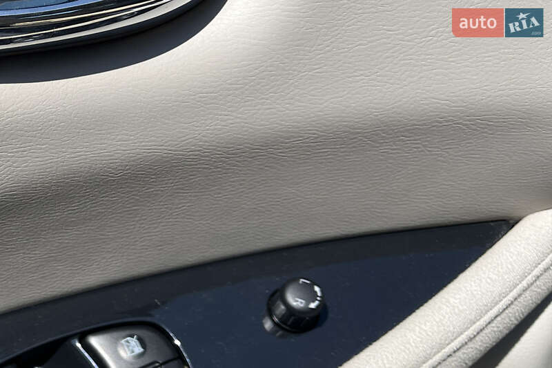 Хэтчбек Nissan Leaf 2011 в Коломые