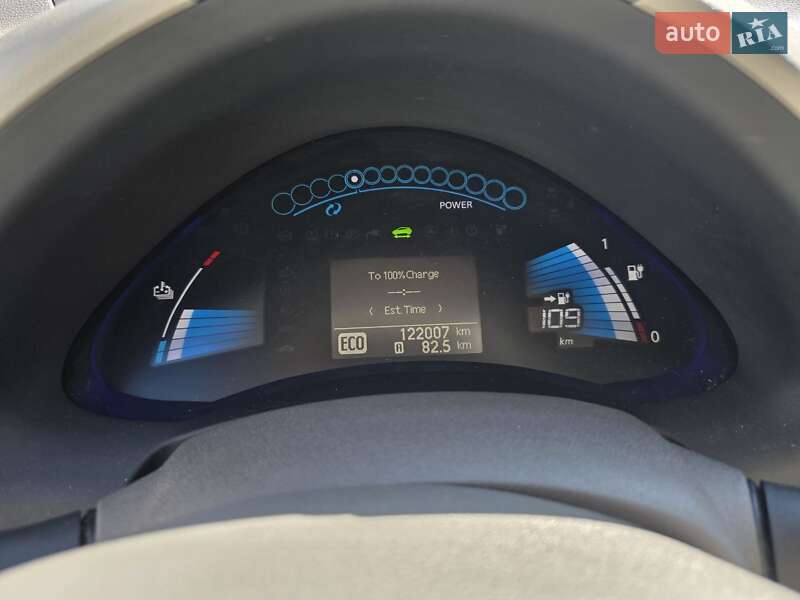Хэтчбек Nissan Leaf 2012 в Киеве