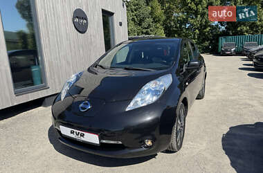 Хэтчбек Nissan Leaf 2015 в Тернополе