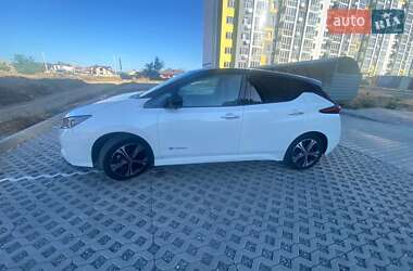 Хэтчбек Nissan Leaf 2019 в Каменском