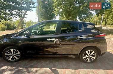 Хетчбек Nissan Leaf 2018 в Кропивницькому