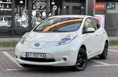 Хэтчбек Nissan Leaf 2012 в Ивано-Франковске