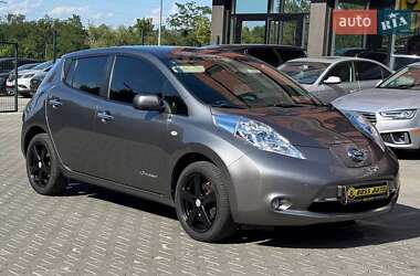 Хэтчбек Nissan Leaf 2015 в Черновцах