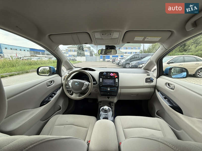 Хетчбек Nissan Leaf 2011 в Львові
