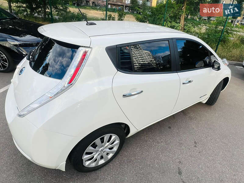 Хэтчбек Nissan Leaf 2015 в Киеве фото 7 Хэтчбек Nissan Leaf 2015 в Киеве
