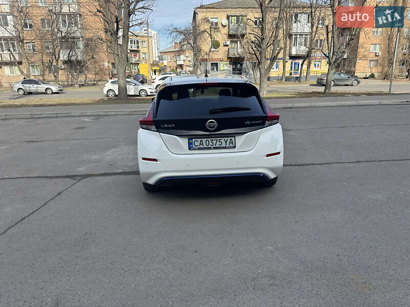 Хэтчбек Nissan Leaf 2018 в Черкассах