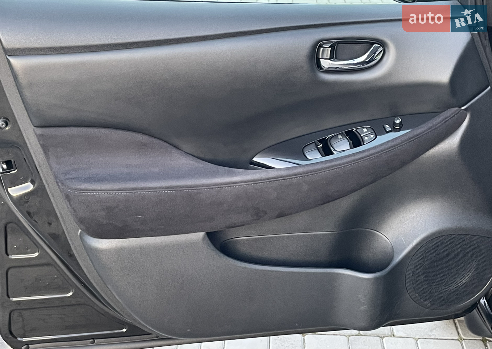 2015 Nissan Leaf - мініатюра 38