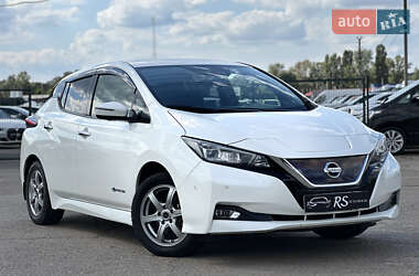 Хэтчбек Nissan Leaf 2019 в Киеве