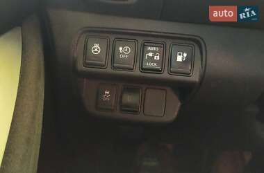 Хэтчбек Nissan Leaf 2014 в 
