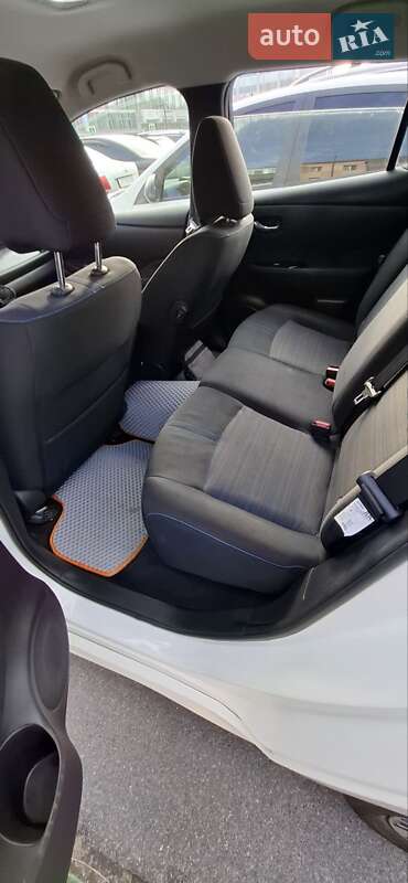 Хэтчбек Nissan Leaf 2018 в Хмельницком