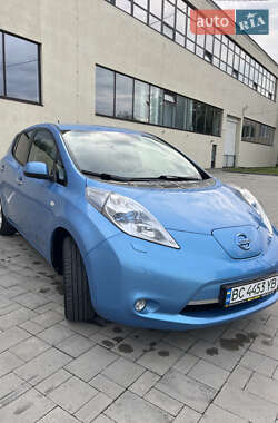 Хетчбек Nissan Leaf 2012 в Стрию