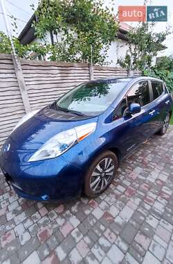 Хэтчбек Nissan Leaf 2015 в Днепре