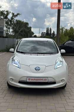 Хетчбек Nissan Leaf 2016 в Білогородці