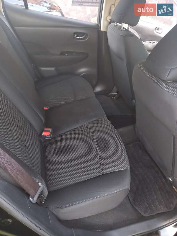 Хэтчбек Nissan Leaf 2013 в Ровно фото 5 Хэтчбек Nissan Leaf 2013 в Ровно