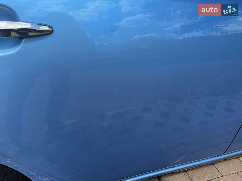 Хэтчбек Nissan Leaf 2014 в Киеве