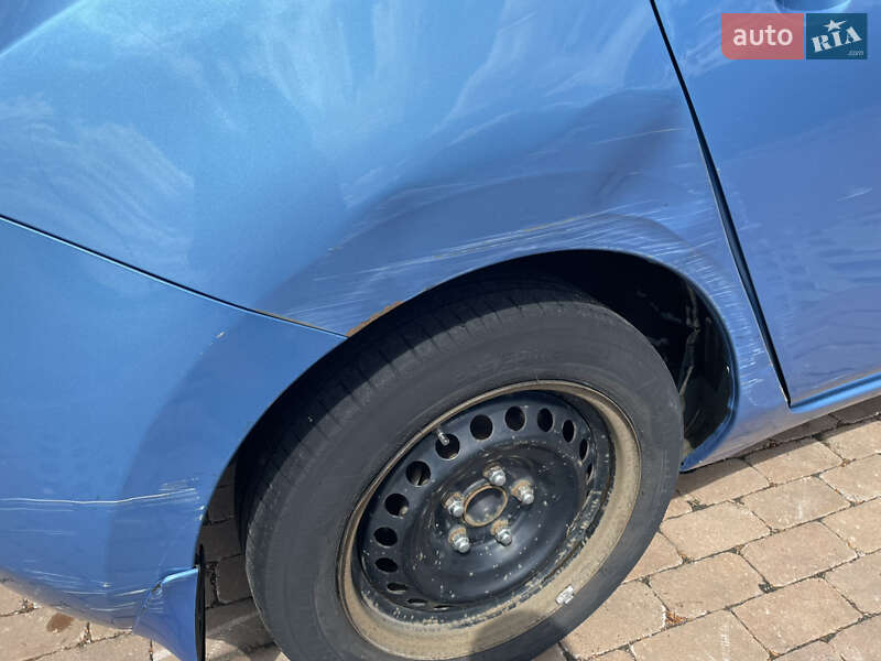 Хэтчбек Nissan Leaf 2014 в Киеве