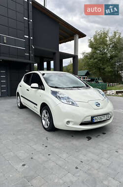 Хетчбек Nissan Leaf 2012 в Тячеві