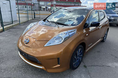 Хэтчбек Nissan Leaf 2016 в Киеве