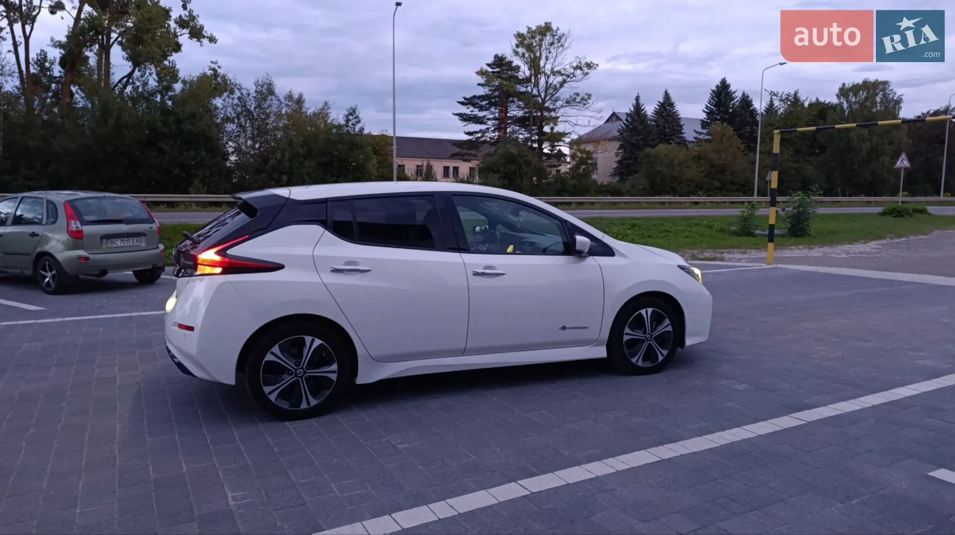 2018 Nissan Leaf - мініатюра 8