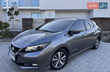 Хэтчбек Nissan Leaf 2019 в Тульчине