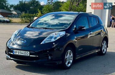 Хэтчбек Nissan Leaf 2012 в Запорожье