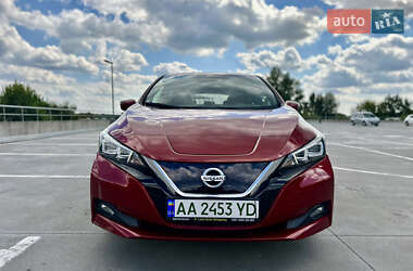Хэтчбек Nissan Leaf 2018 в Киеве