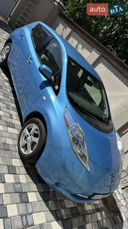 Хэтчбек Nissan Leaf 2012 в Одессе фото Хэтчбек Nissan Leaf 2012 в Одессе