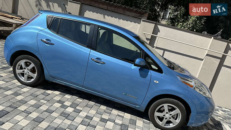 Хэтчбек Nissan Leaf 2012 в Одессе фото 4 Хэтчбек Nissan Leaf 2012 в Одессе