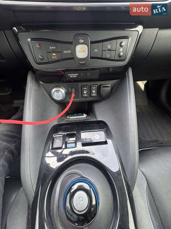 Хетчбек Nissan Leaf 2018 в Жмеринці