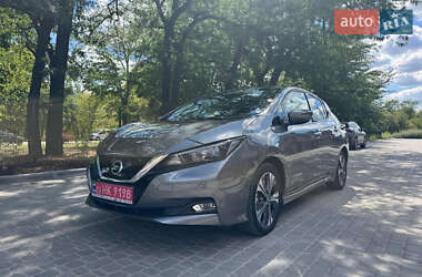 Хэтчбек Nissan Leaf 2020 в Кропивницком