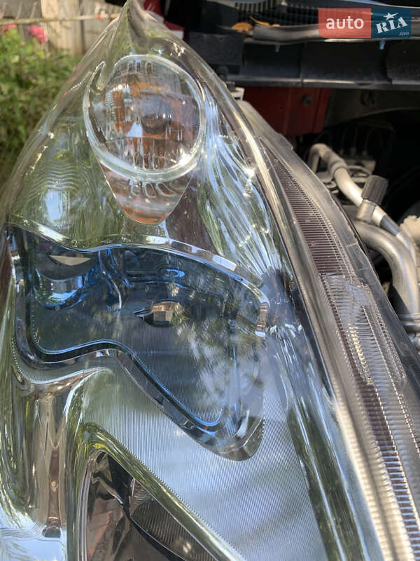 Хэтчбек Nissan Leaf 2014 в Черновцах