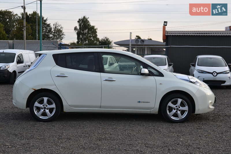 Хэтчбек Nissan Leaf 2012 в Луцке