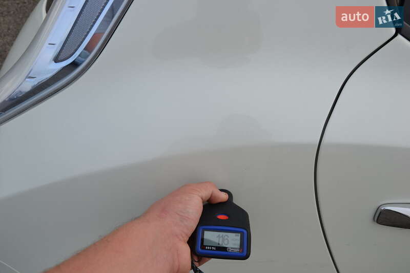 Хэтчбек Nissan Leaf 2012 в Луцке