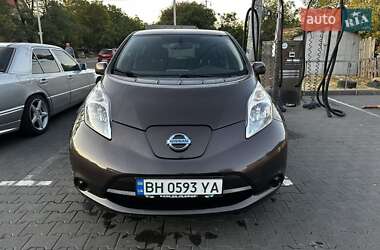 Хэтчбек Nissan Leaf 2016 в Одессе