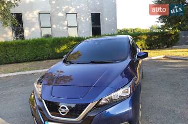 Хэтчбек Nissan Leaf 2018 в Днепре