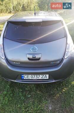 Хетчбек Nissan Leaf 2015 в Мигові