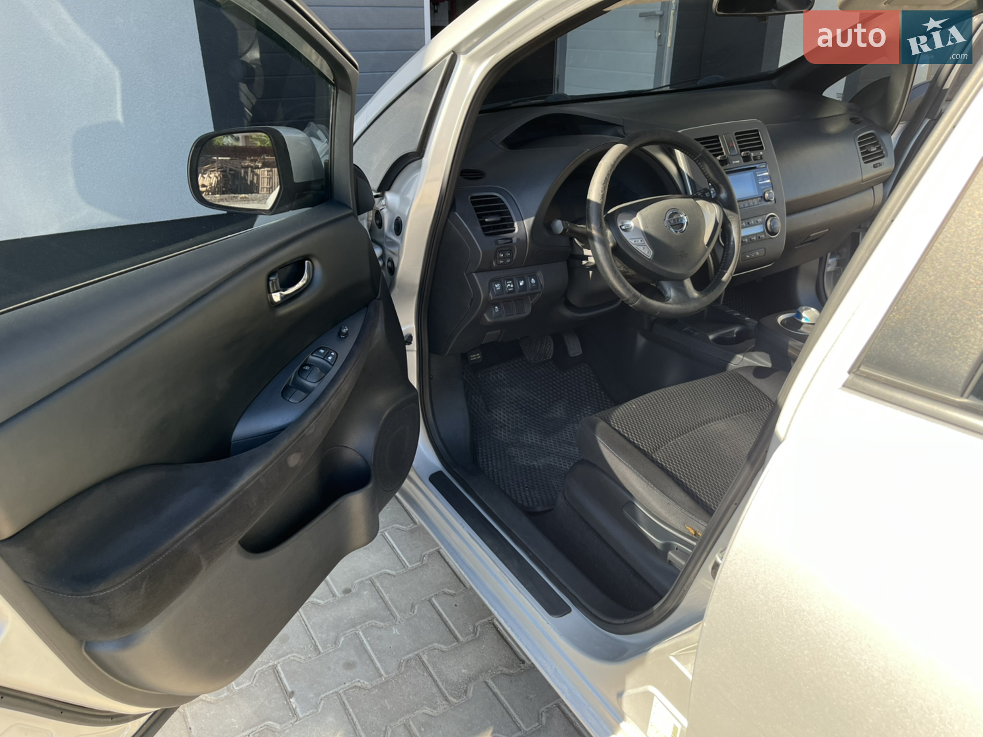 2013 Nissan Leaf - мініатюра 8