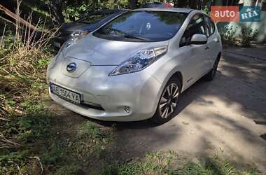 Хетчбек Nissan Leaf 2014 в Кам'янському
