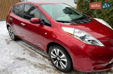 Хетчбек Nissan Leaf 2015 в Гореничах