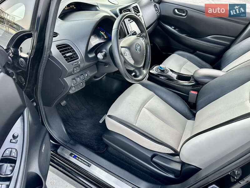 Хэтчбек Nissan Leaf 2016 в Киеве